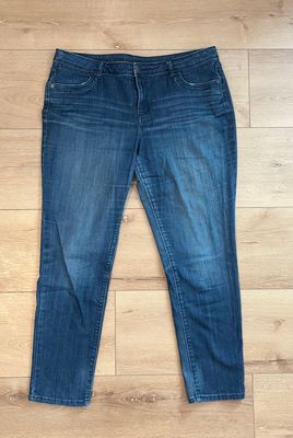 Vera Wang skinny fit jeans  Women's 16