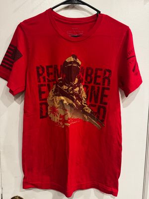 Grunt Style Grunt Style. Mens Tshirt. Size small Men's - S