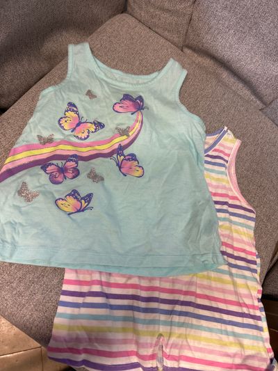 Childrens Place 2 pack tanks 3T