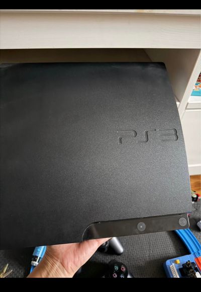 Playstation Playstation 3 includes 3 controllers, all cables, and 1 remote