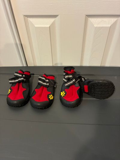 Unknown-dog boots/paw protectors Size 8-3inW x 3.3inL, protect dogs paws hot pavement or snow