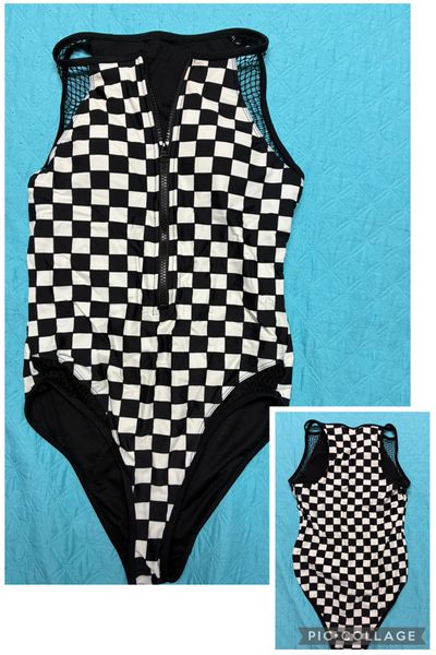 Hot topic retro black and white 1 pc swimsuit Checker print with mesh accents and center zipper Women's Small (6-8)
