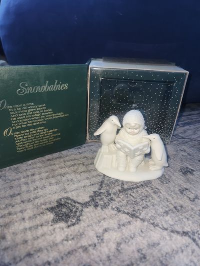 Retired Snowbabies Read me a story With original box!