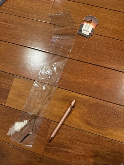 Brand new necklace from urban outfitters 24 Pen to show size