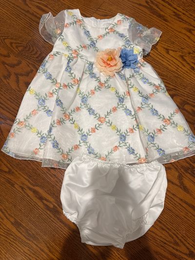 Rare editions Never worn white floral dress with bloomers 24 Months