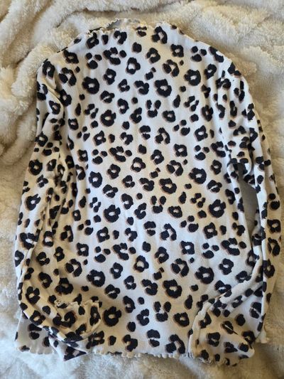 Old Navy Long sleeved shirt  7-8