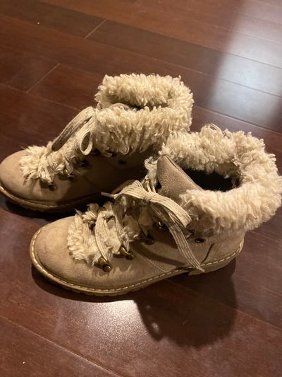 Wonder nation Girls boots size 13. 13 (Lil' Kid)