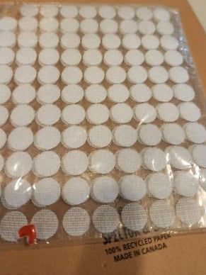 Velcro dot Velcro dot