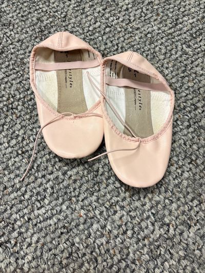 Freestyle Pink ballet shoes size 1