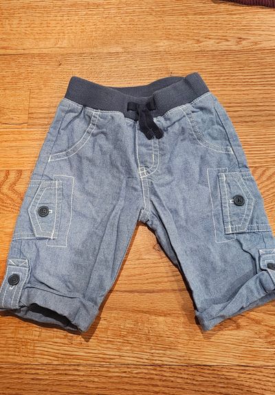 Gymboree Like new boys 6-12M ankle pants made from breathable fabric 6-12 Months