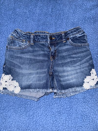 Cat & Jack Denim shorts with white appliqué 10-12