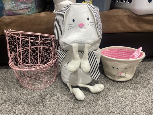NA Lot- Easter baskets