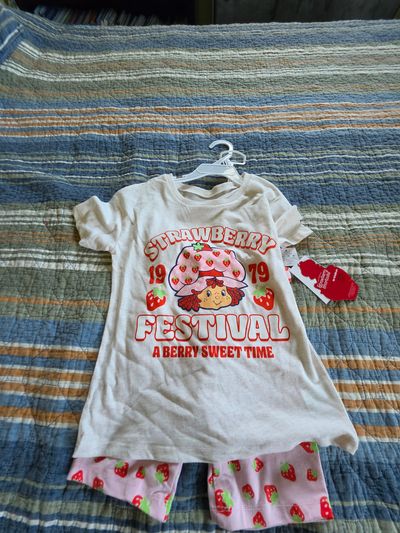 Strawberry Shortcake NEW WITH TAGS 2 Piece Short Pajamas 6T/6