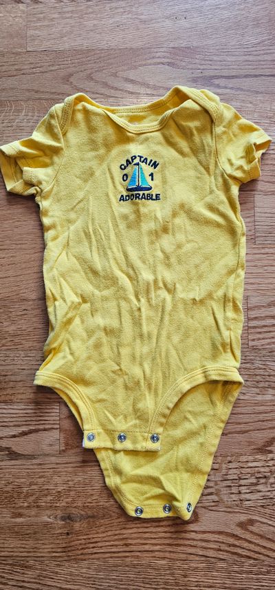 Carter's like new sailboat graphic bodysuit 18 Months