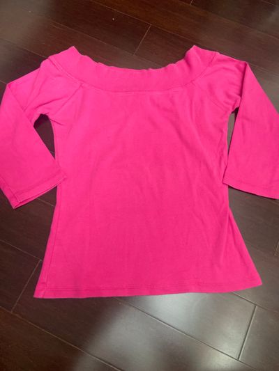 Old navy Pink scoop neck perfect fit shirt Women's - S