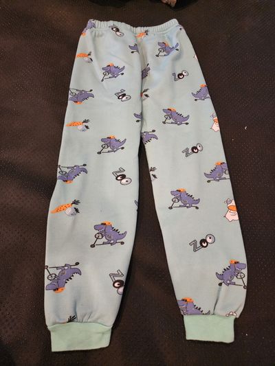 Warm fleece sleeping pant. Warm fleece sleeping pant. 6T/6