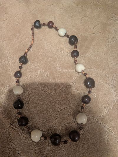 Bead necklace