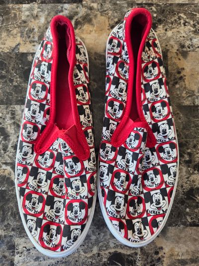 Disney Mickey Mouse Sneakers  8 (Adult)