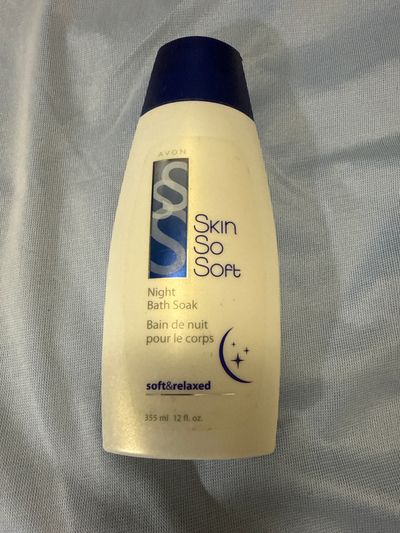 Avon 12 ounce skin so soft night bath soak