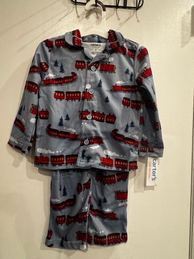 Brand new Carters 2 piece boys Train pjs. 2T Brand New Carters Baby Boy Dinosaur Train Pajamas size 2T. 2T
