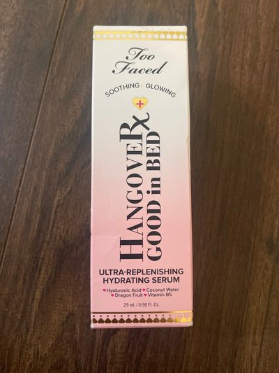 Too Faced Ultra replenishing hydrating serum