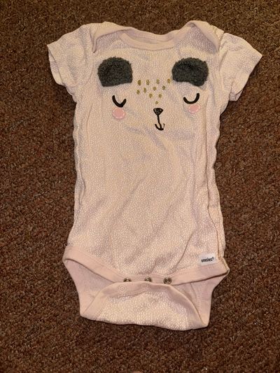 Gerber pink fuzzy ear bear short sleeve onesie 12 Months