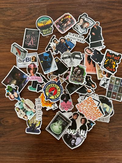 NEW X-files 50 + stickers