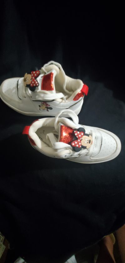 Disney White with Minnie Mouse 8 (Lil' Kid)