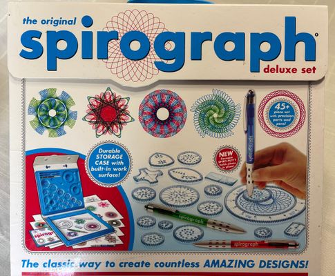 Spirograph deluxe set Missing 2 wheels, 2 pens, putty-
