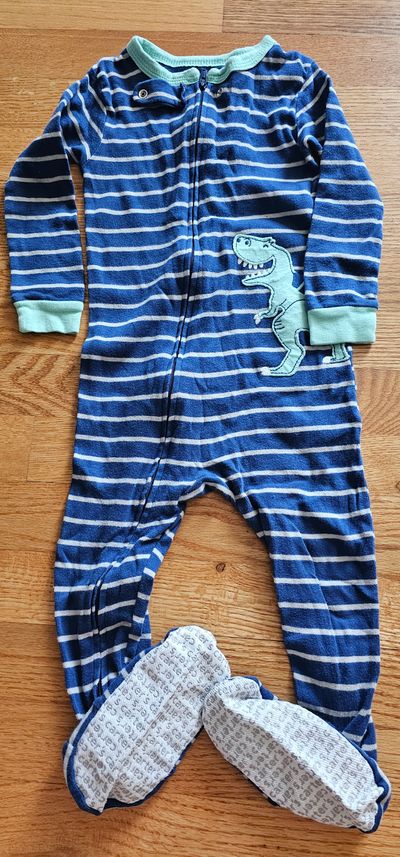 Carter's Fun T-Rex graphic snug fit 1 piece PJ in excellent condition 2T