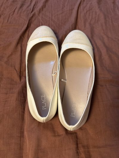 TCP 8 White patent leather w glittery toe box flats 5 (Big Kid)