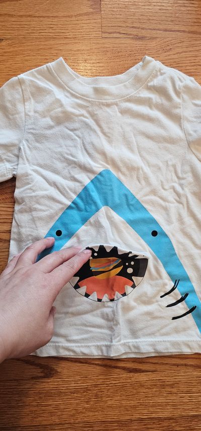Cat & Jack Fun toddler graphic T-shirt featuring an interactive shark design 2T