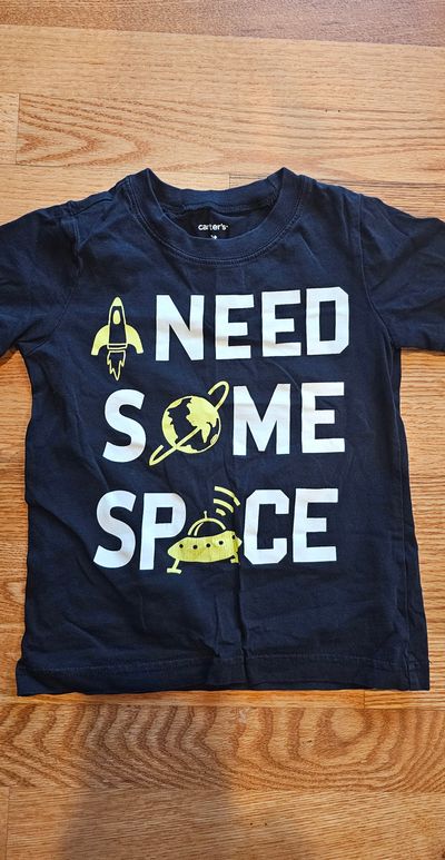 Carter's Like new graphic Tshirt w/ very cool prints "Need some space" 2T