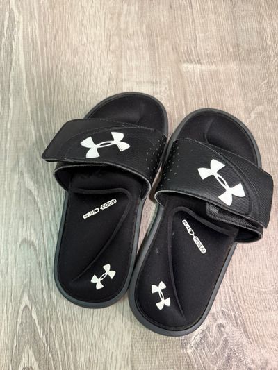 Under armor Black and white under armor slides with Velcro 1 (Big Kid)