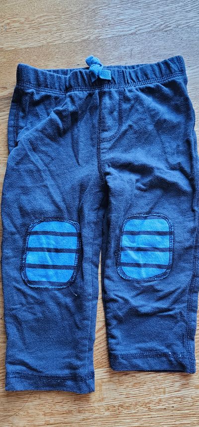 First Impression Boys navy sweatpants with kneepad design in great condition 2T