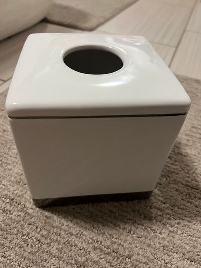 Signature White tissue box , ceramic