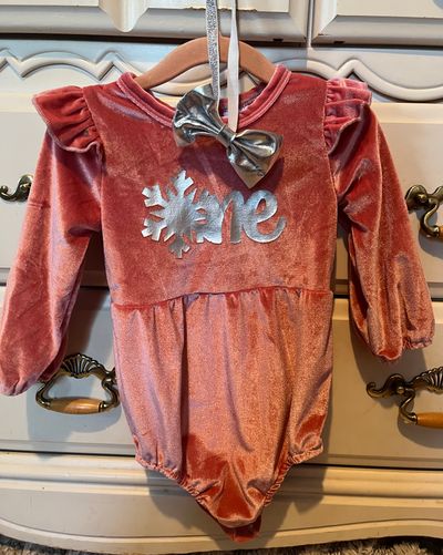 Pink Velvet first birthday outfit SFPF home. Great condition. 12-18 months 12-18 Months