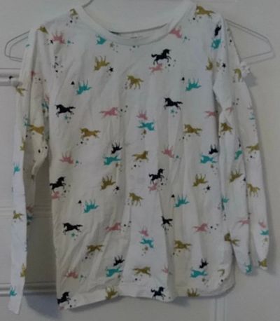 Carters NWOT unicorn long sleeve tee Size10. Sparkles, cute slit and bow on shoulder detail 10-12