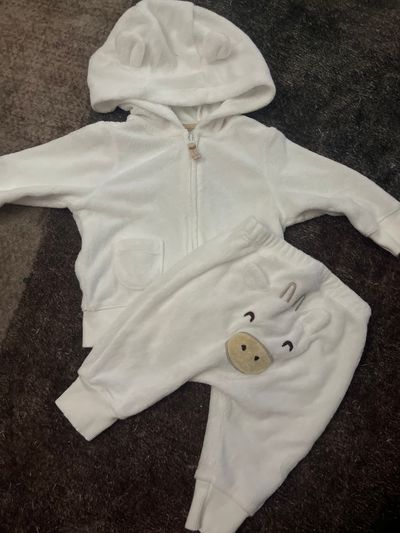 Carters matching set size 3m White long sleeve zip hoodie and cow print on pants 3 Months
