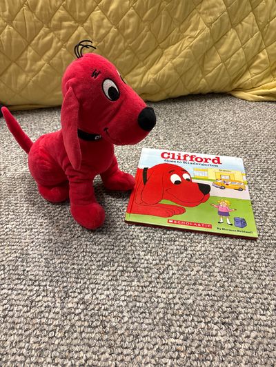 Clifford Clifford goes to kindergarten and Clifford stuffy