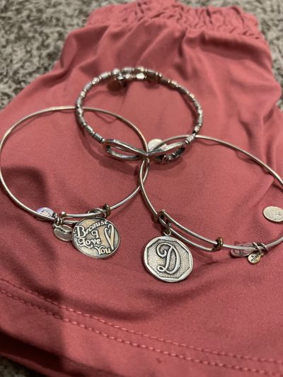 NA Bracelets