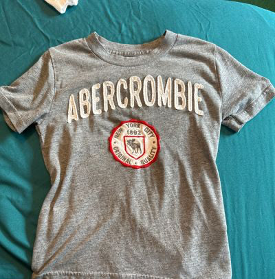 Abercrombie kids 3/4 grey tee 4T