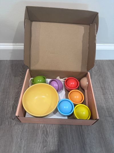 Montessori color sorting ball in cup Montessori color in ball sorting, brand new