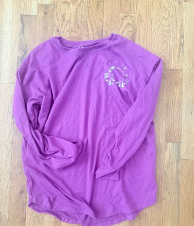 So kohls brand girls shirt size 14/16 brand new So kohls brand girls shirt size 14/16 Brand new 14-16