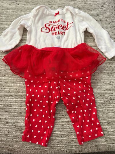 Carters Valentine Day outfit 3 Months