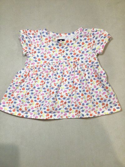 Gap Fruit printed top  6-12 Months