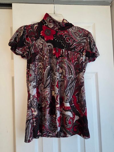 Brand New with Tag Dress Barn short sleeved shirt Women's - M