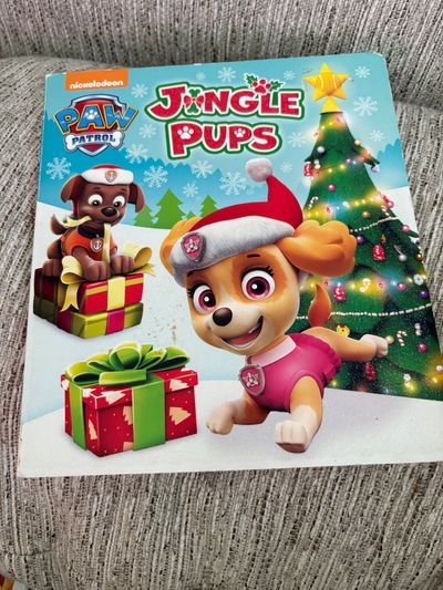Paw patrol Jingle pups Christmas book