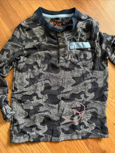 Cat n jack Camouflage Henley ls shirt 3T