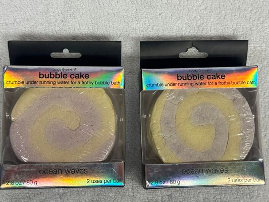 2 Brand New packs of bubble cake bath bombs 2 Brand New packs of bubble cake bath bombs